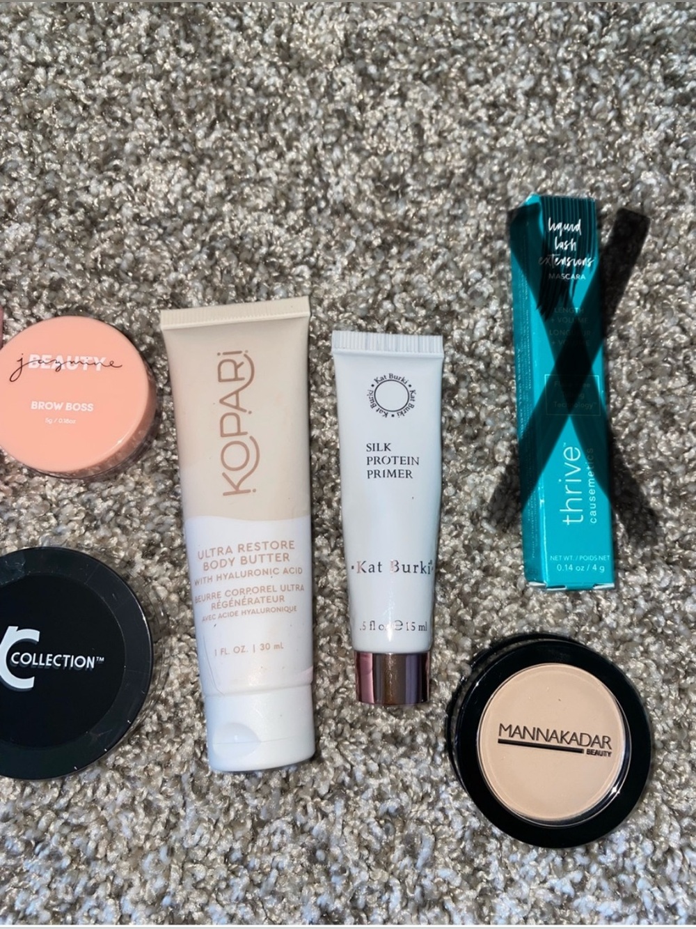 Makeup Sample Lot - Picture 3 of 5